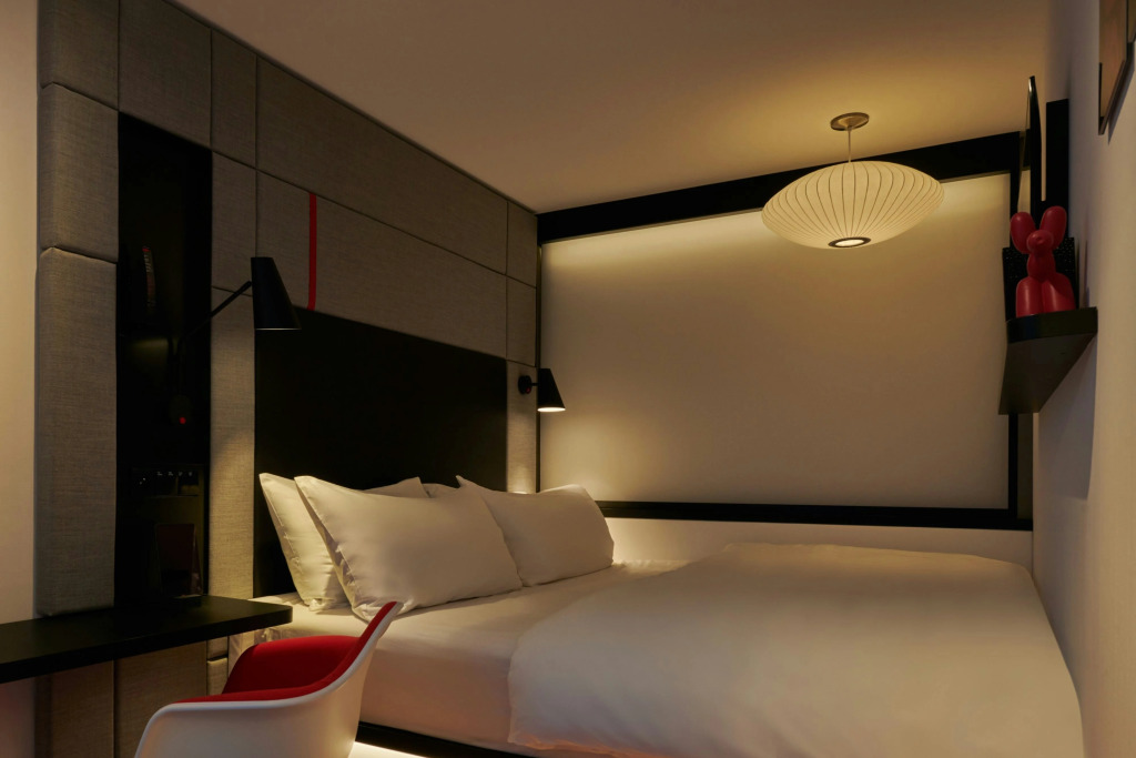 citizenM Los Angeles Downtown