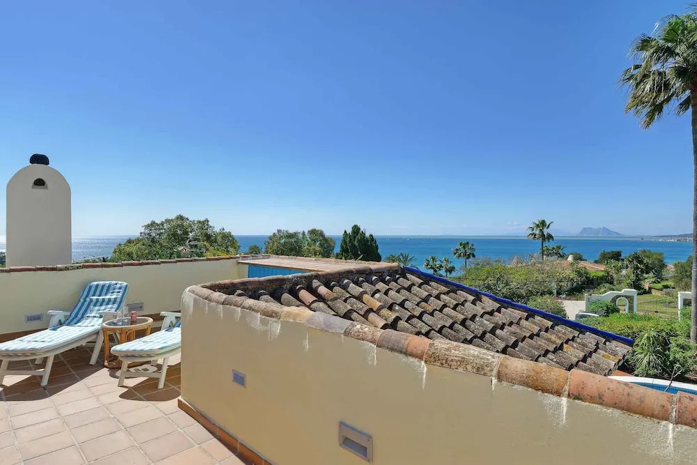 Villa Hibiscus