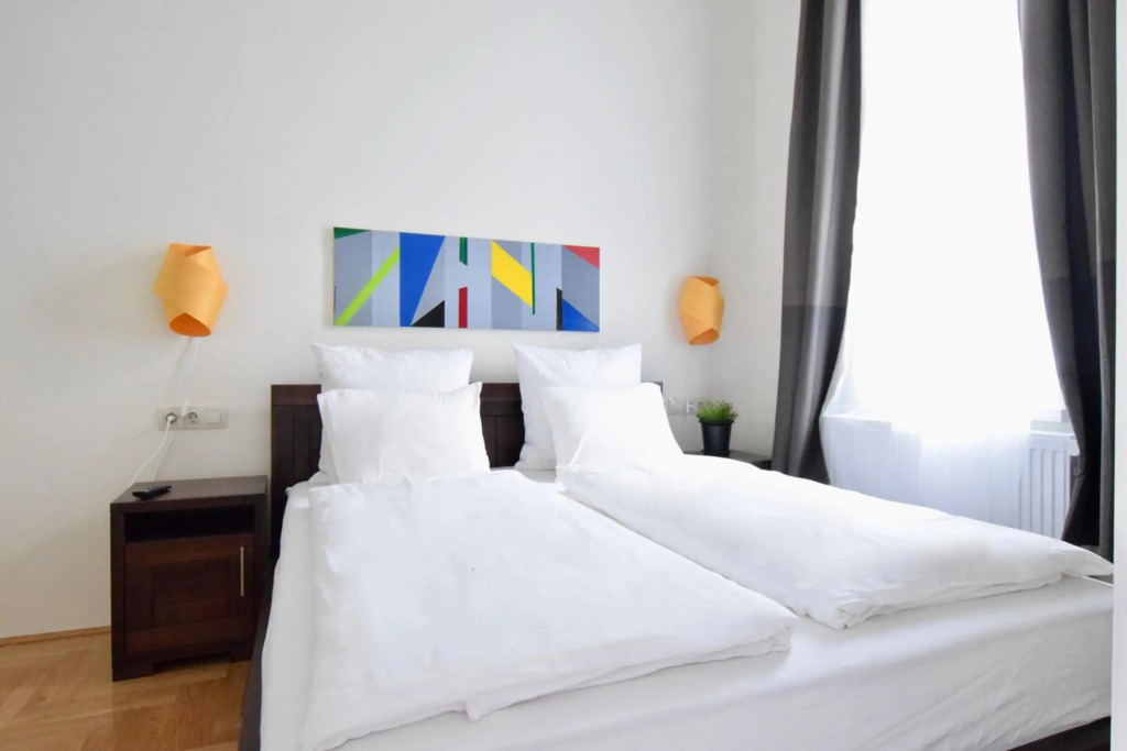 Luxury Apartment by Hi5 - Király street Suite
