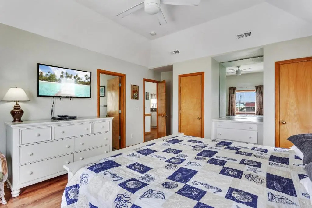 6175 - Longview Cottage