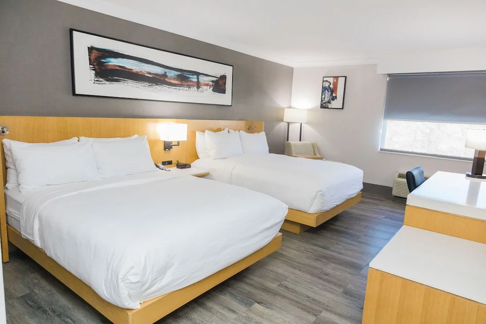 Delta Hotels by Marriott Columbia Northeast