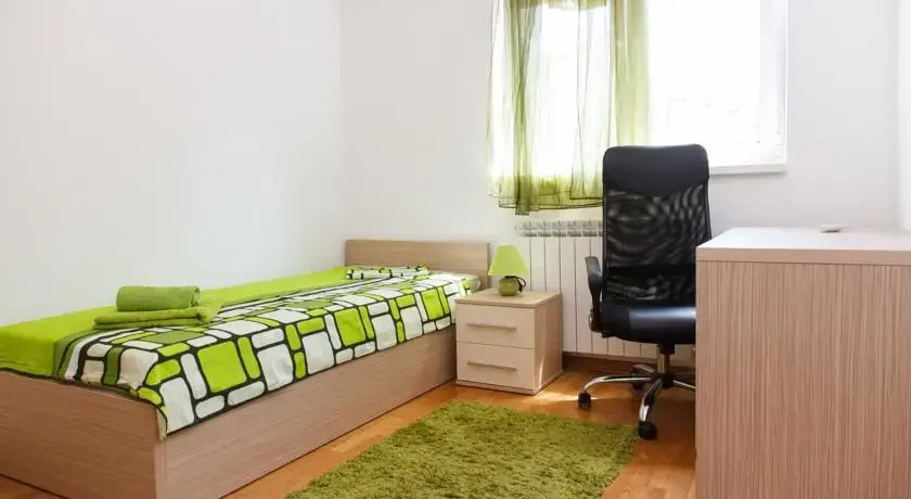Apartment Large