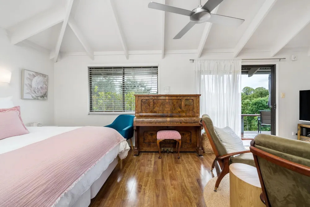 Twin Tallows - secluded couples retreat