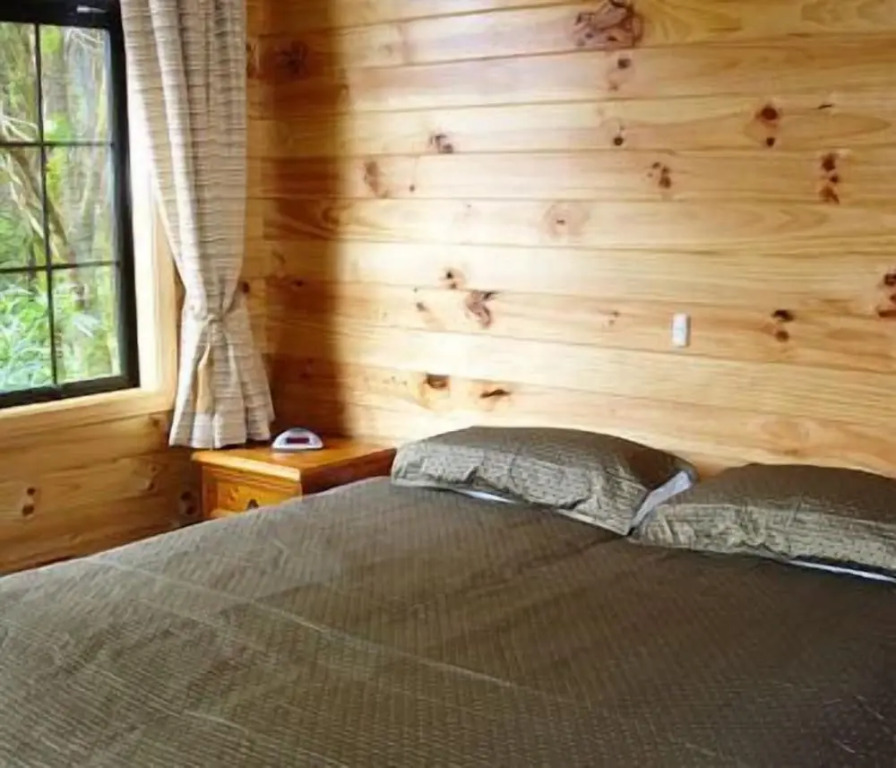 Paparoa Beach Hideaway with Hot Tub