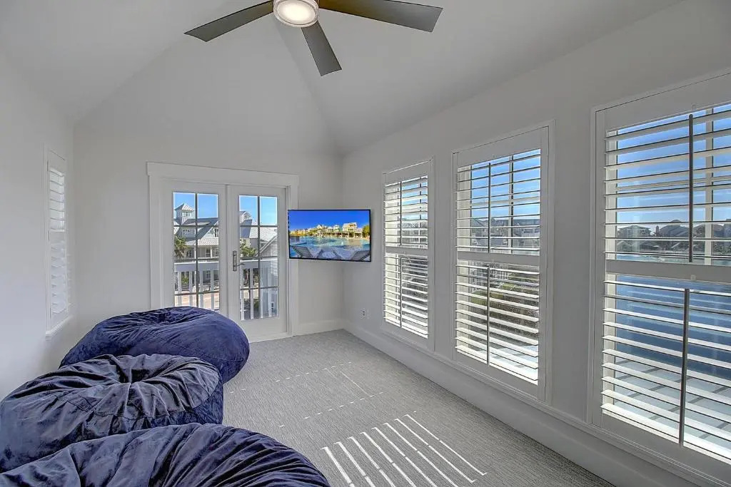 Lakeview Estate 198 BE