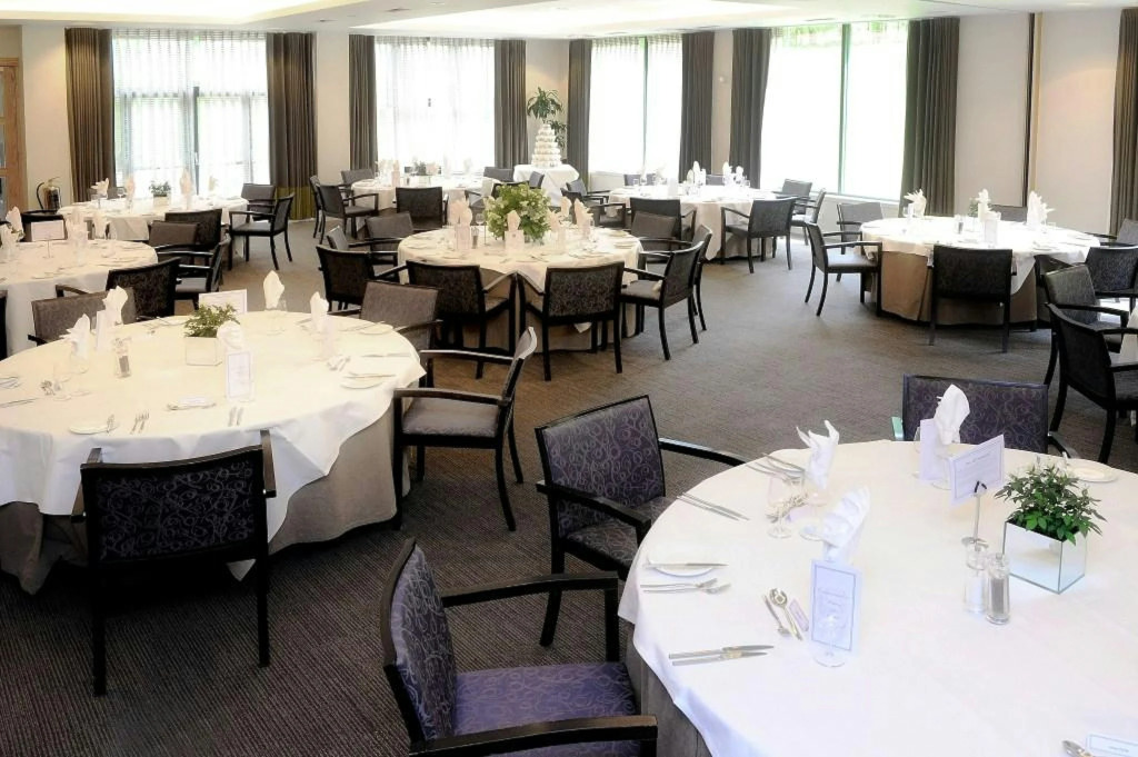 Stirling Court Hotel