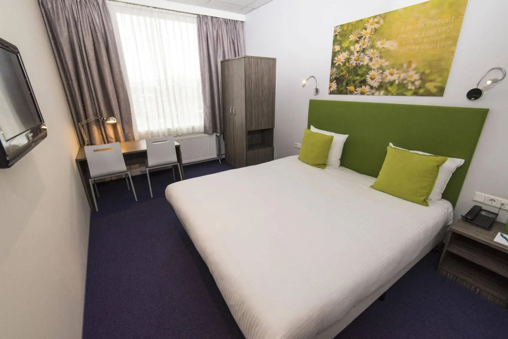 Court Garden Hotel