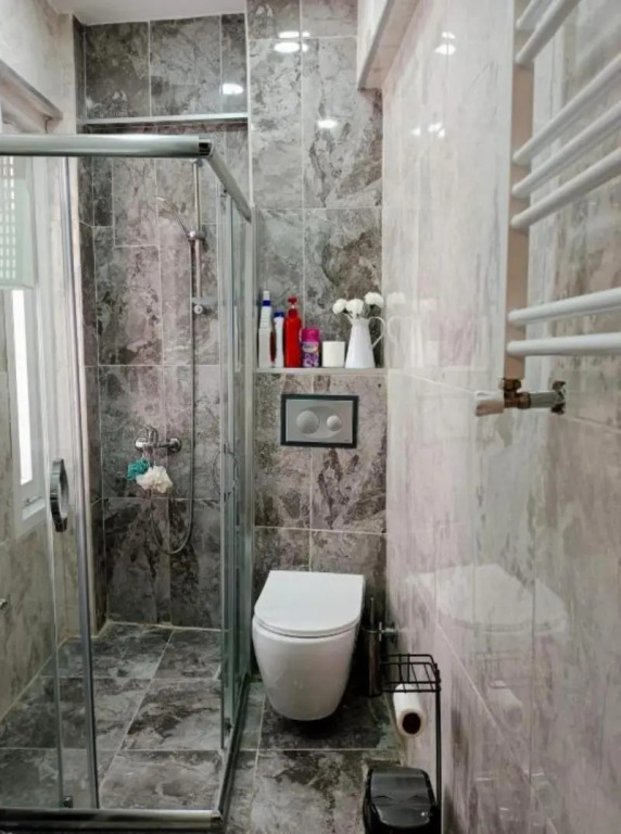 Azad Homes Nadia Cukurcuma