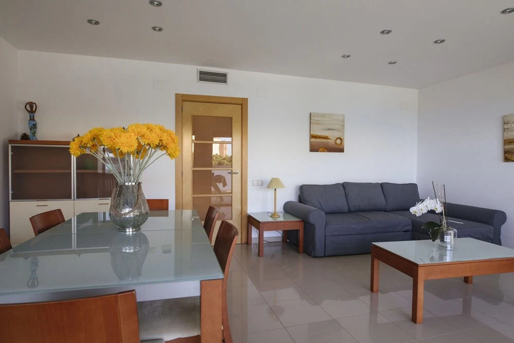 T&H Les Ones Family Apartments