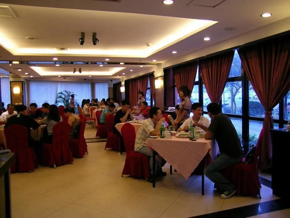 Super 8 Hotel