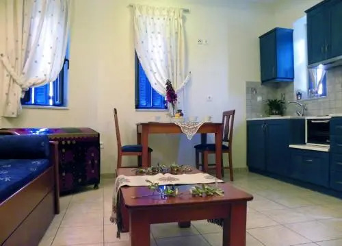Taletos Apartments & Studio
