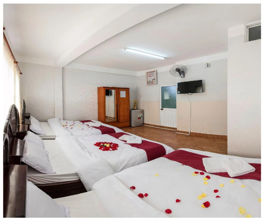 NGỌC BẢO CHÂU HOTEL