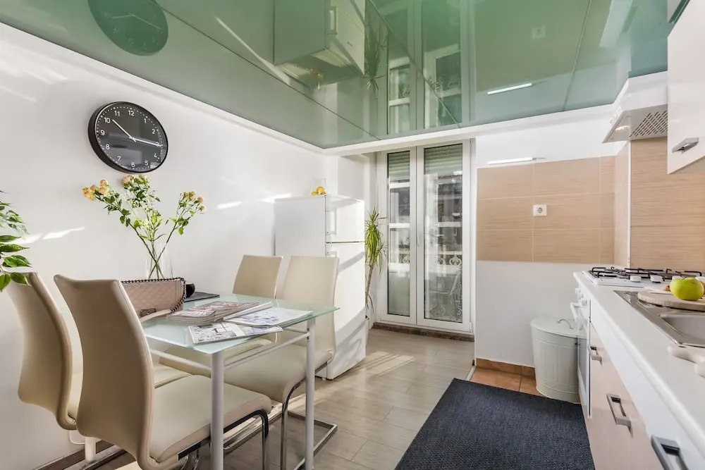 Molo Longo apartments