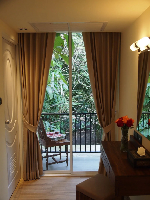 Le Charcoa Hotel