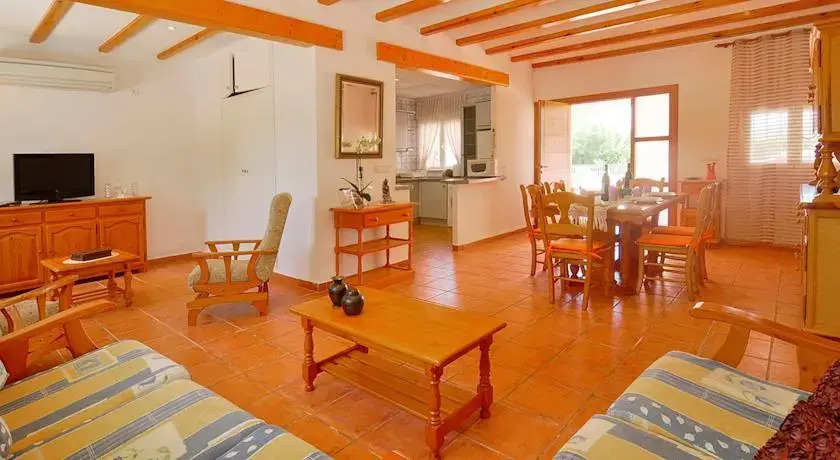 Villa Mika