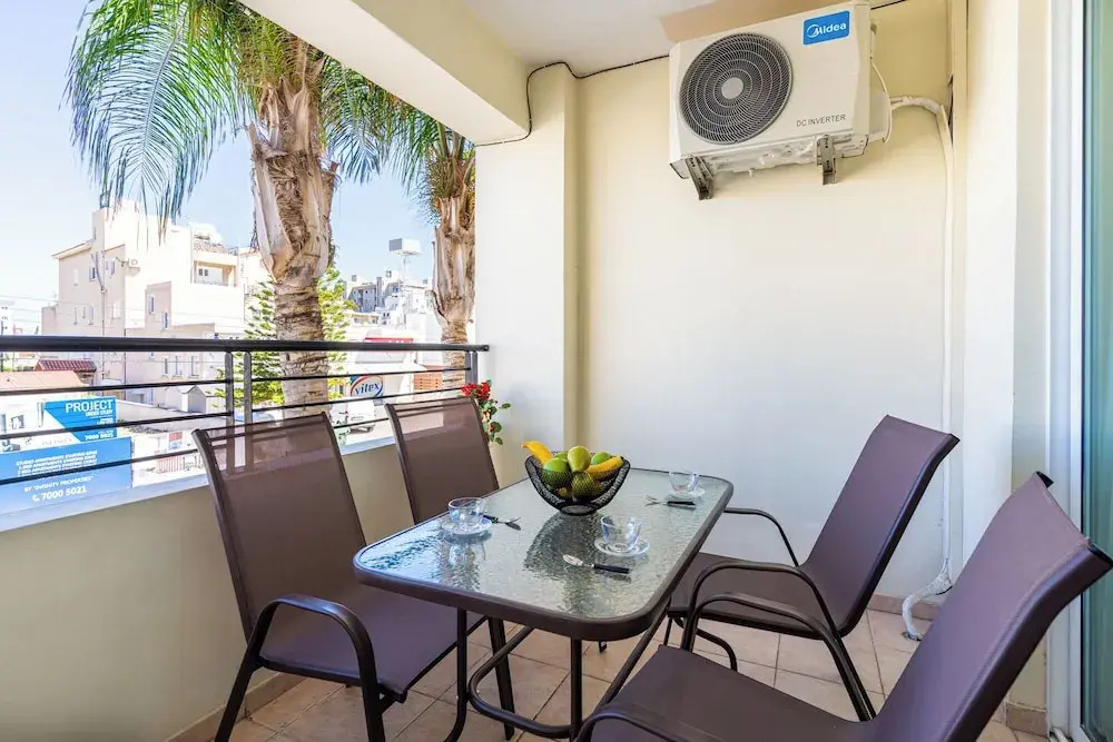 Apollo 2-Bedroom Apartment in Larnaca