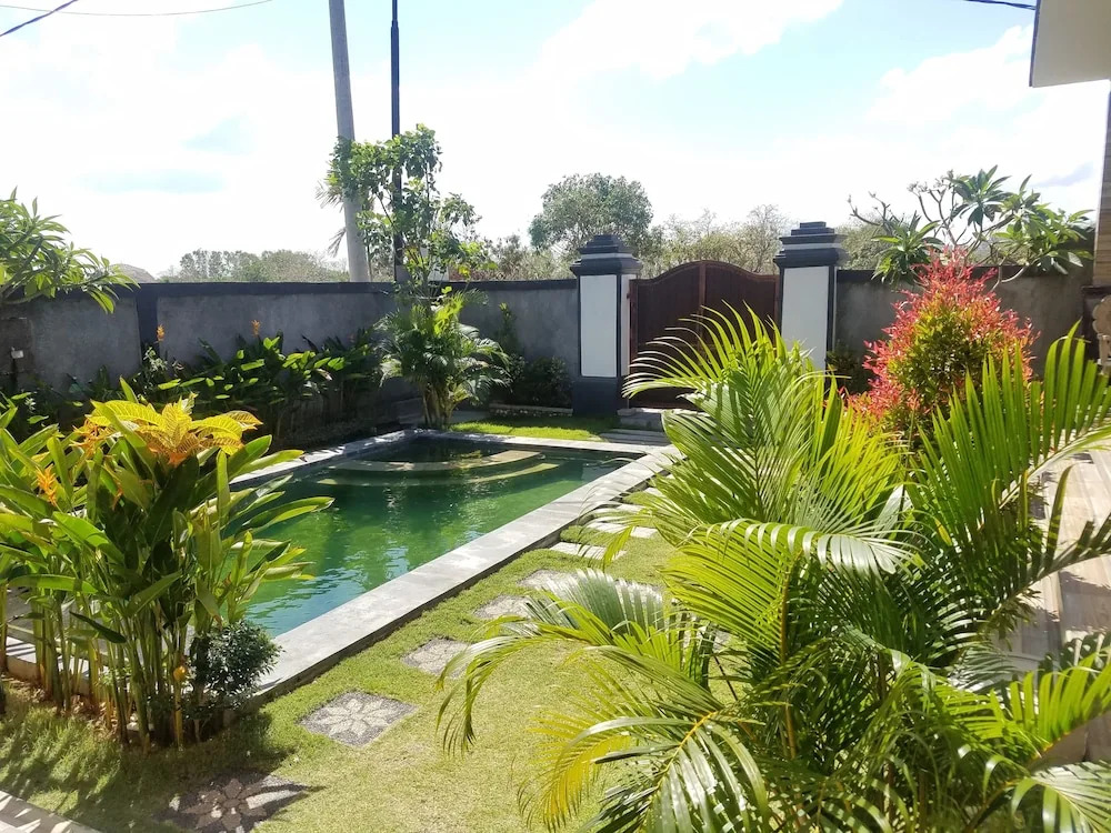 Cantika Guest House