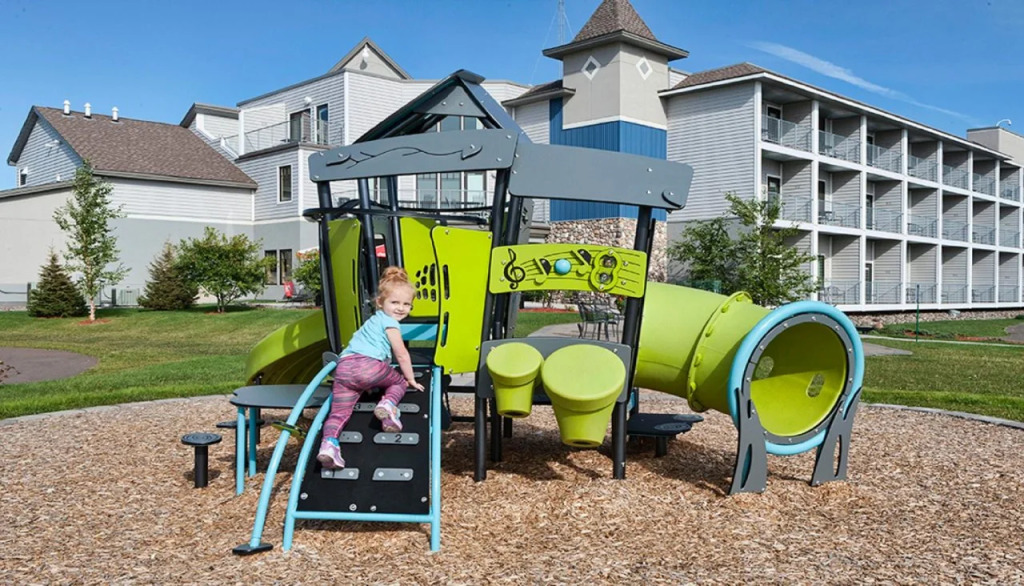 Park Point Marina Inn