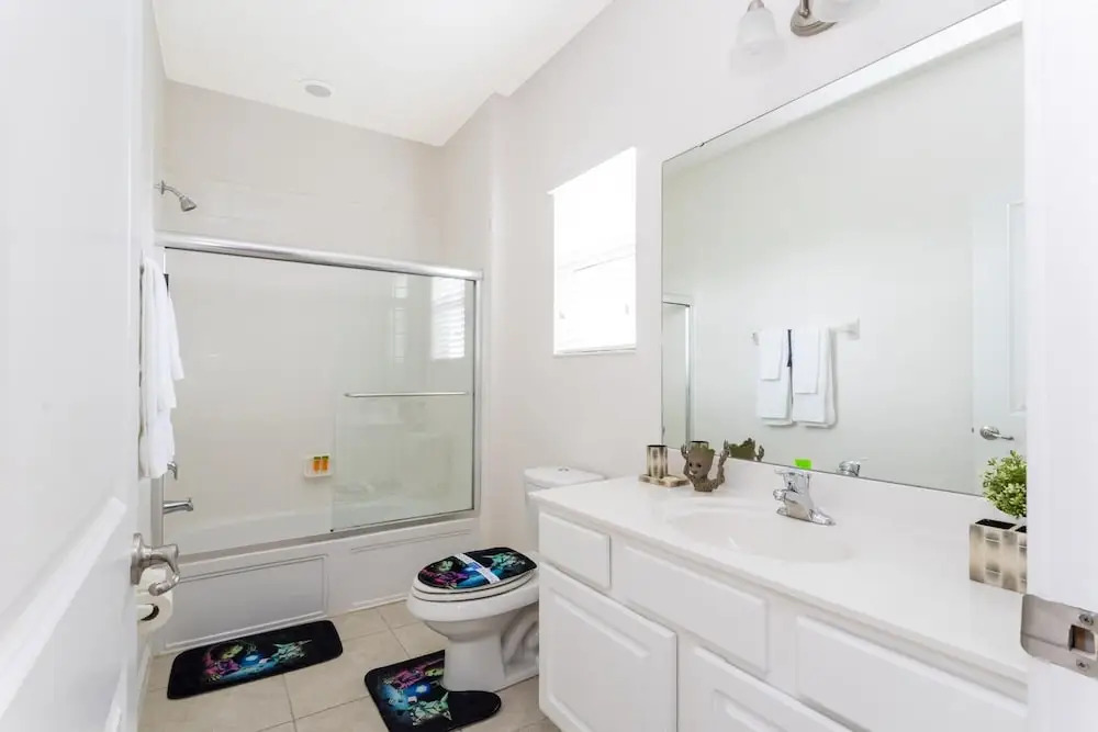 Marvelous 4 Bd w Pool Close to Disney Sonoma 2690
