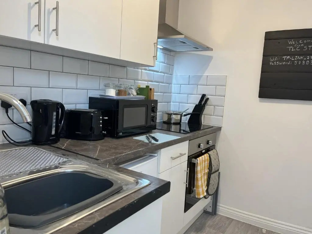 Modern 1 bed studios for comfy stay in Preston