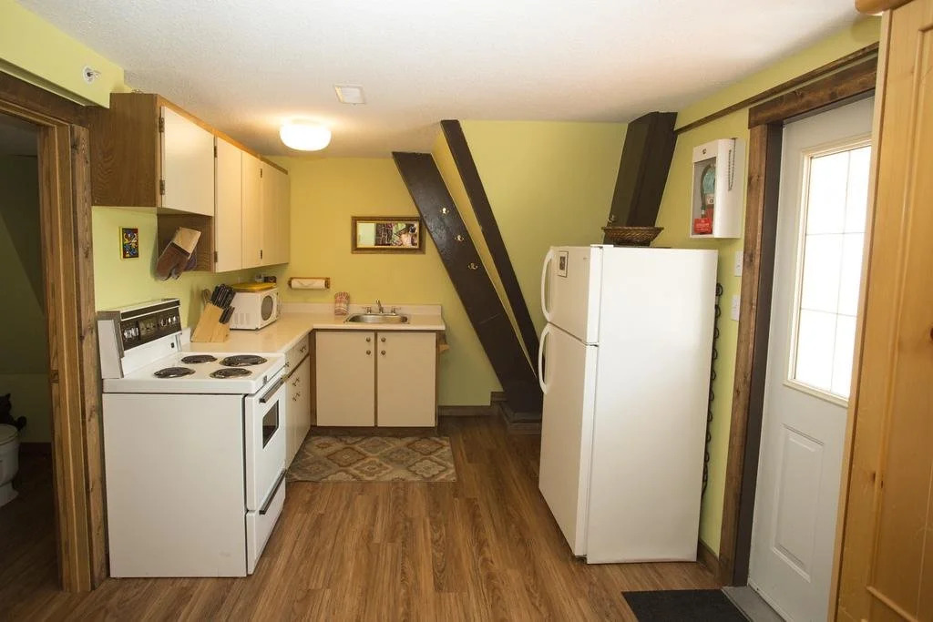 The Pinnacles Suites & Townhomes