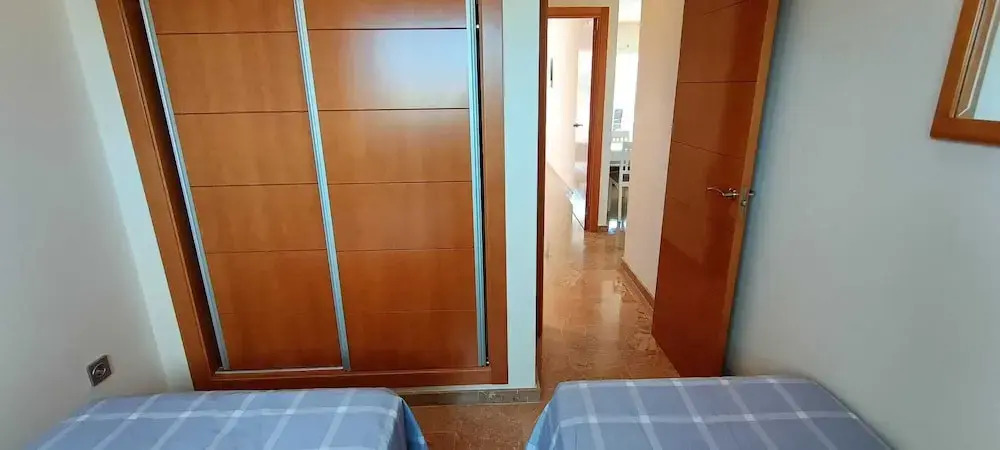Lovely 2 Bedroom, 2 Bathroom Apartment With Pool