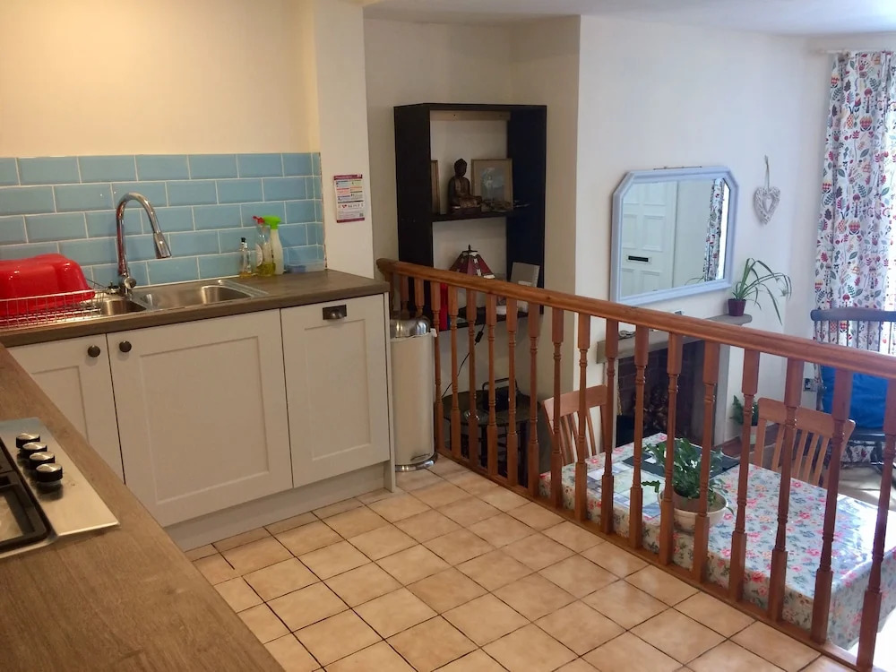 Windsor View, great views, walkers paradise, dog friendly