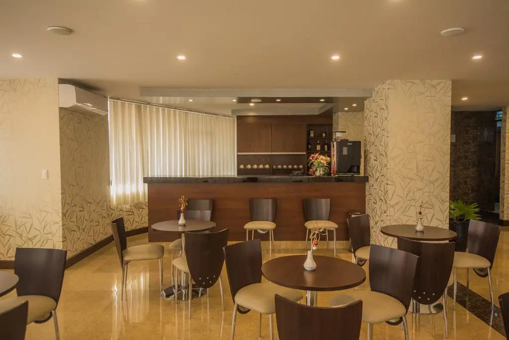 ROLES Hotel
