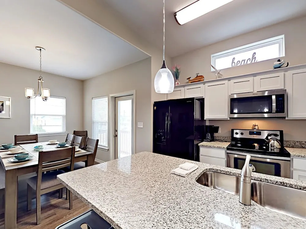 Aqua Bella 3 Bedrooms 2.5 Bathrooms Condo