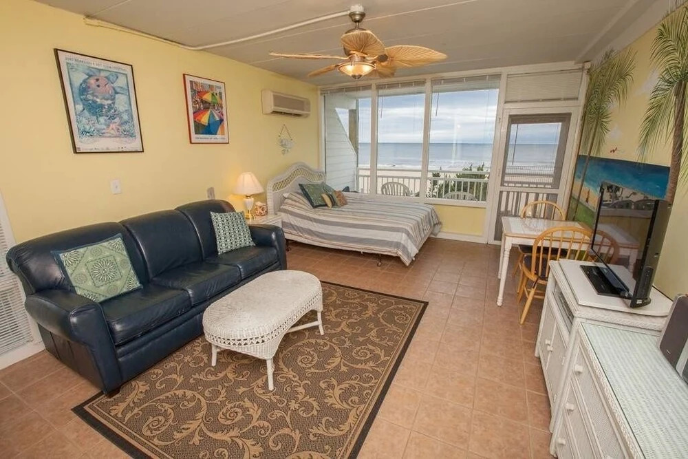 Neptune's Palace Studio Bedroom 1 Bathroom Condo