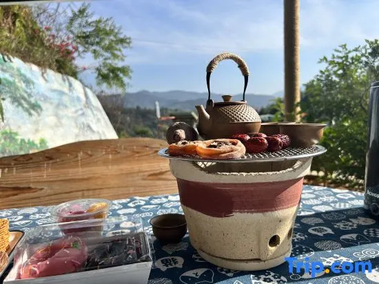 Floral Hotel· Yongding Tulou Busheshan Yin Hotel