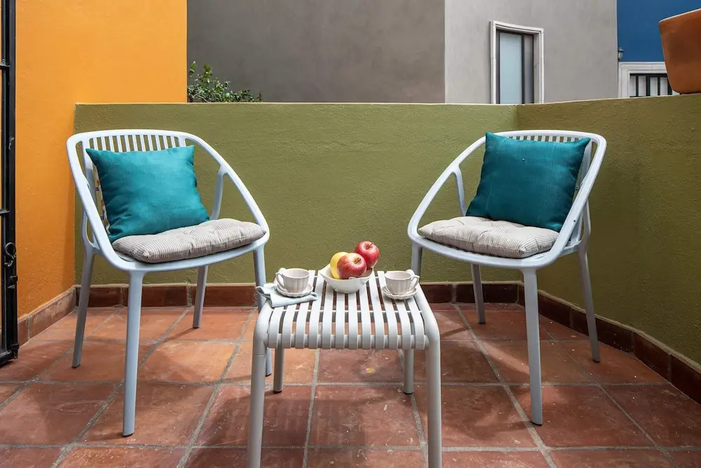 Vibrant 3Bed Villa - A Deco Retreat
