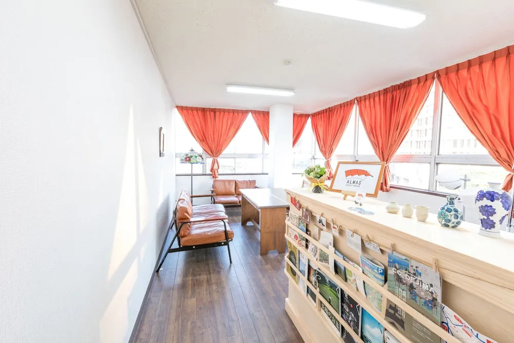 Almas Guest House(アルマス）