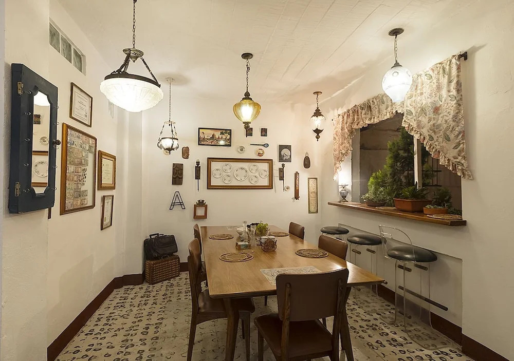 Florentina Hostal