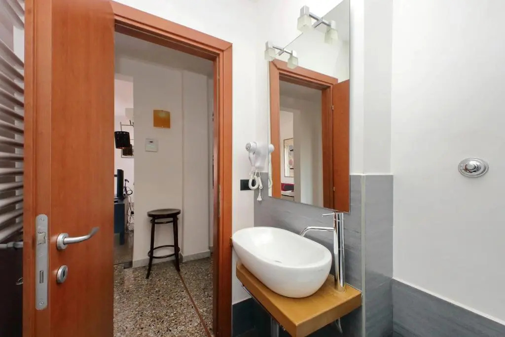 Silvanos Home In Rome
