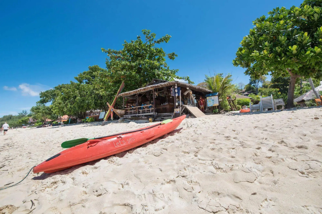 Отель Phi Phi The Beach Resort