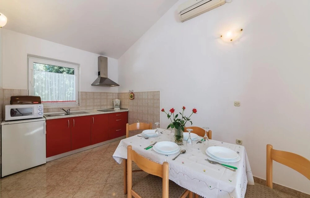 Amazing Home in Pula With Wifi and 2 Bedrooms