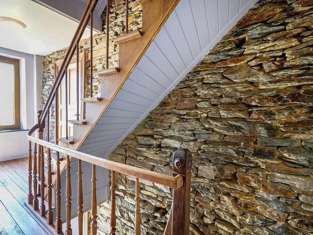 Cozy Holiday Home in Gros-Fays with Terrace