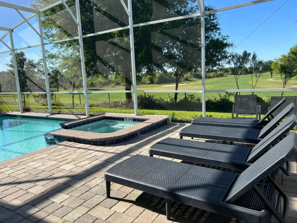 Vila 8 Bedrooms 5 bathrooms and theater room, golf course view