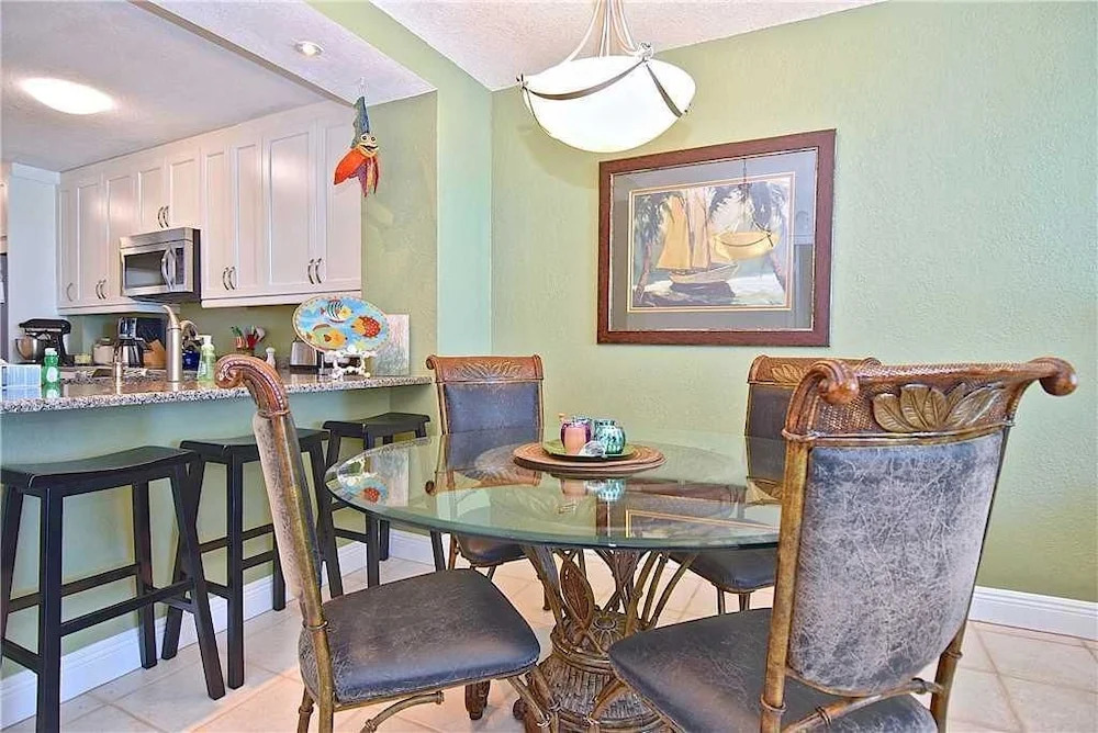 Bahia Vista 8414 - Two Bedroom Condo