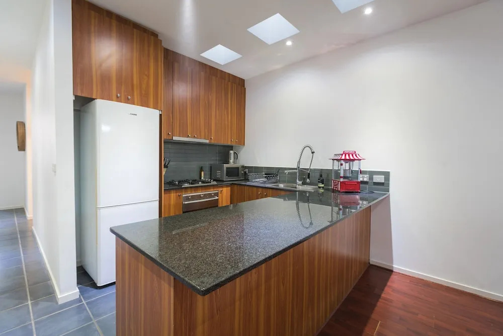 By Concierge - 'Daphne' DESIGNER Abode