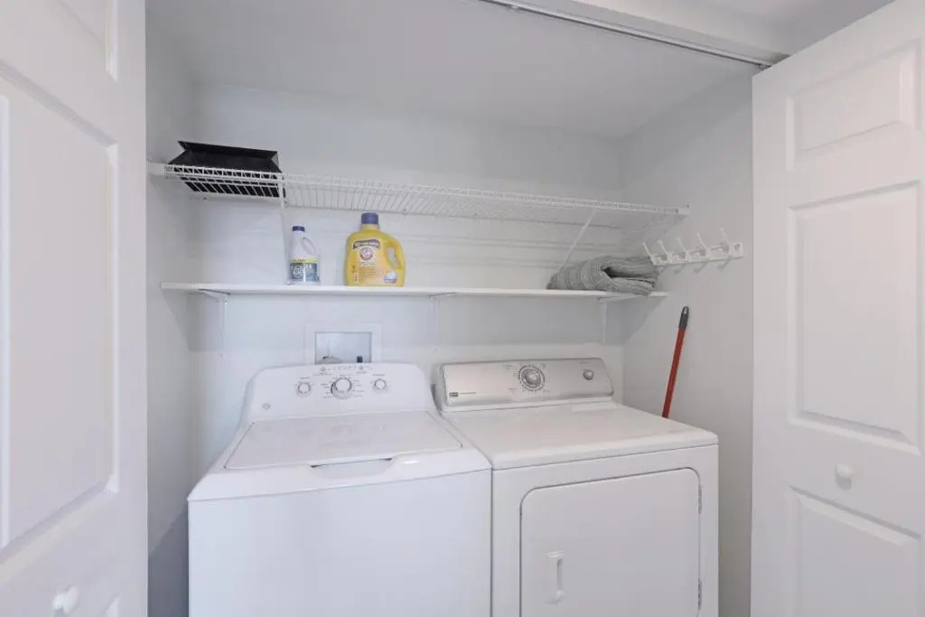 Completely Remodeled 2 Bed 2 Bath I Block Away From Free Beach Access