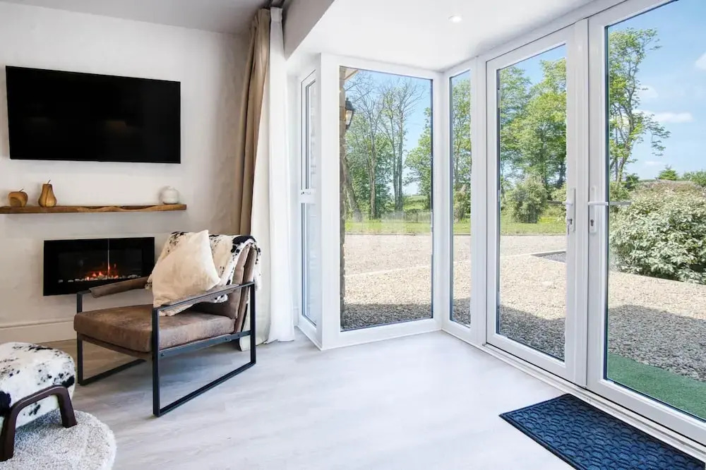 The Pig Sty - 1 Bedroom Studio - Princes Gate