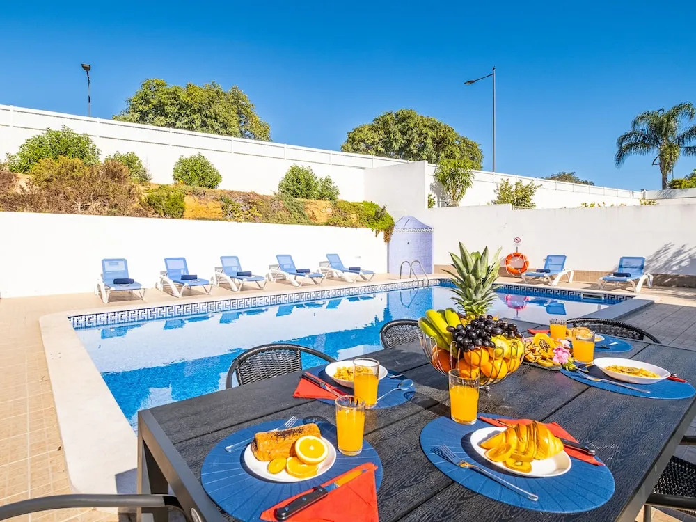 Villa Bahia - Moradia com piscina de água salgada em Albufeira