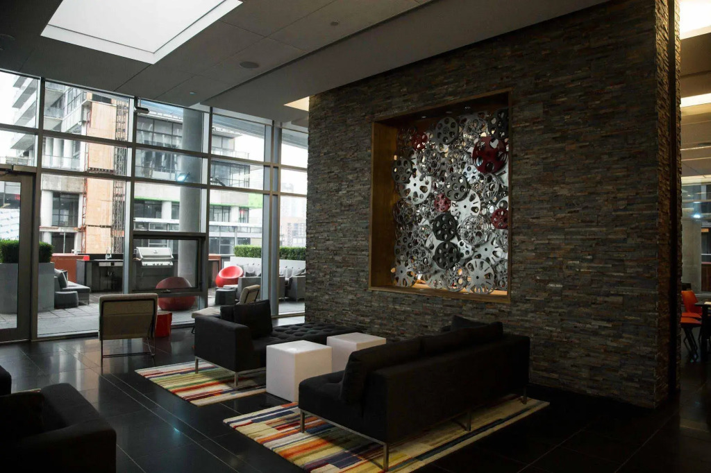 The Corporate Suites - King & John