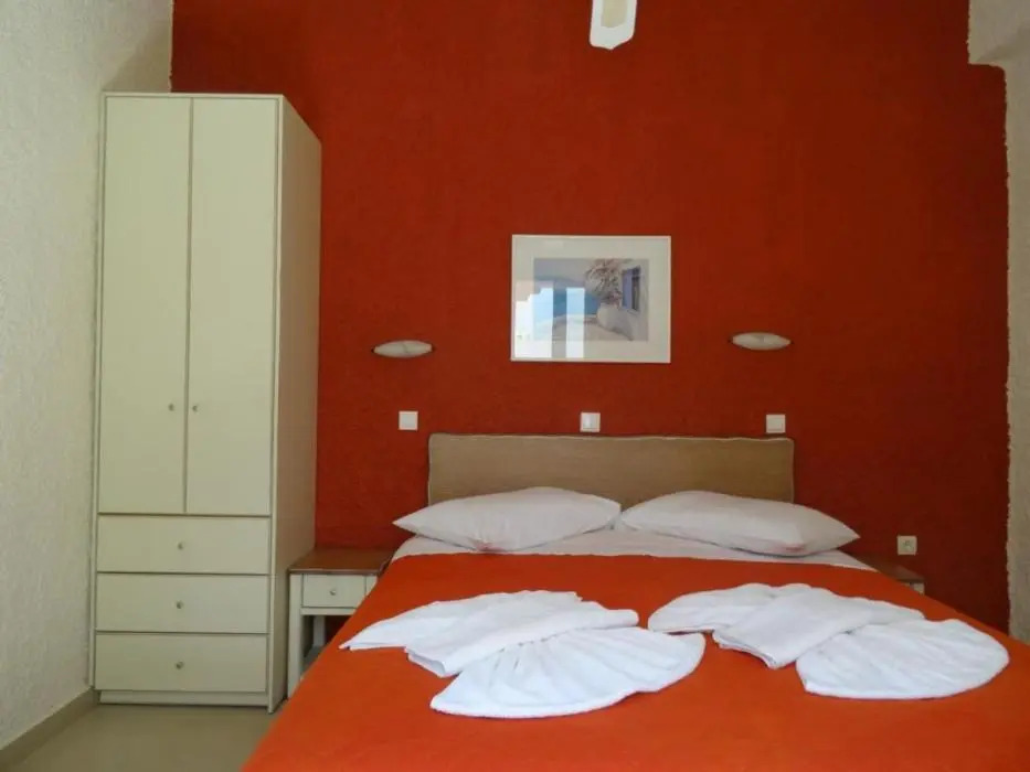 Lito Apartments