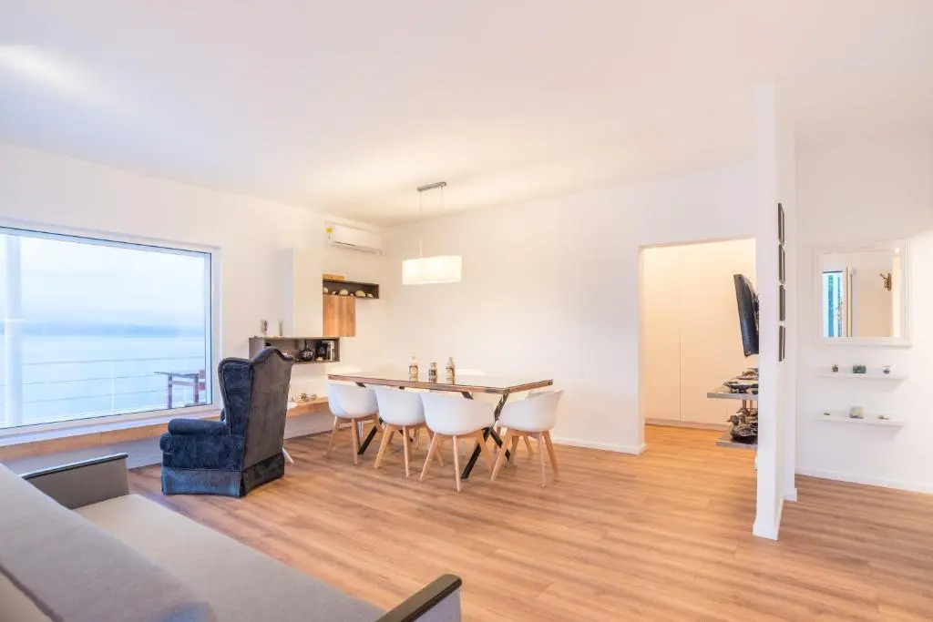 Epipleon suites