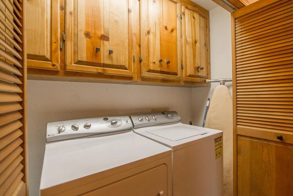 Classic 3 BR / 2 BA Near Tahoe Donner Ski Area!