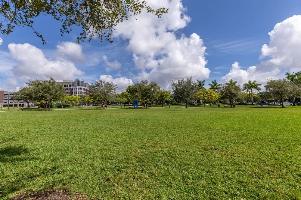 Luxury 2BD Apartment in Downtown Doral