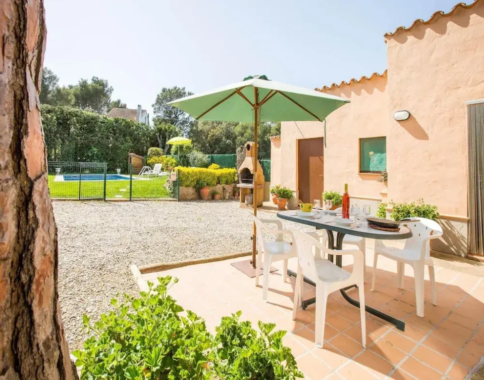Villa in Costa Brava With Pool Near Beach
